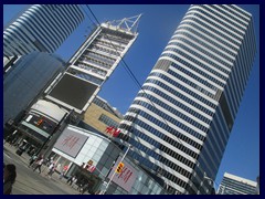 Eaton Centre, entrance from Dundas Square